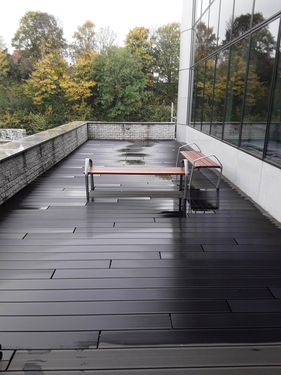 Tuinonderhoud en tuinaanleg  voor bedrijven, hotels en sportvelden